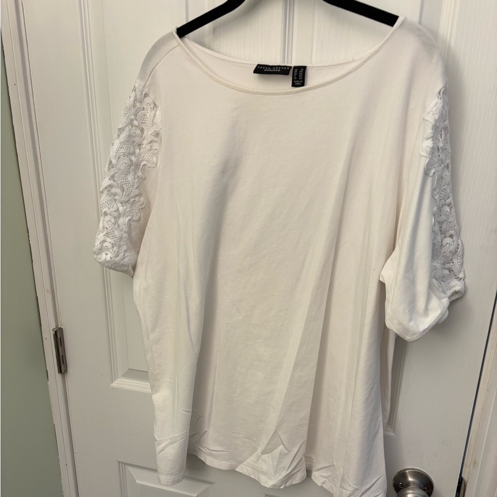 Susan Graver White Boxy Short Sleeve T-Shirt